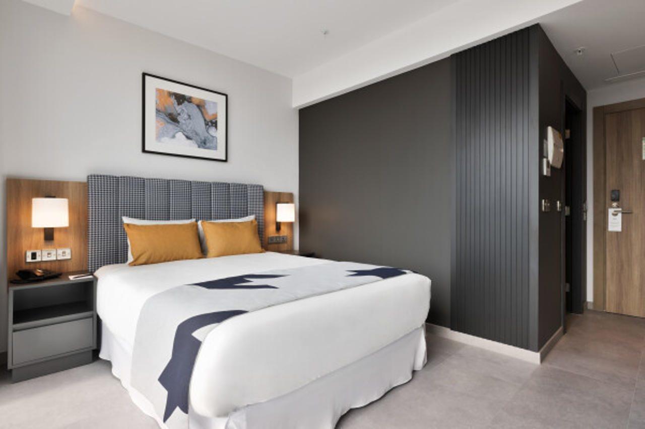 Hotel Riu Plaza London Victoria Extérieur photo