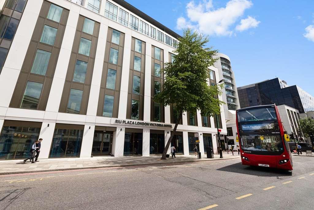 Hotel Riu Plaza London Victoria Extérieur photo