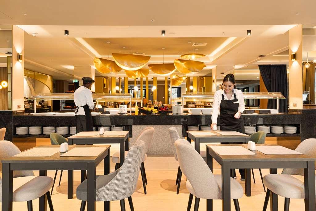 Hotel Riu Plaza London Victoria Restaurant photo